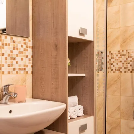 شقة Business Oasis Of Peace Kaštel Stari